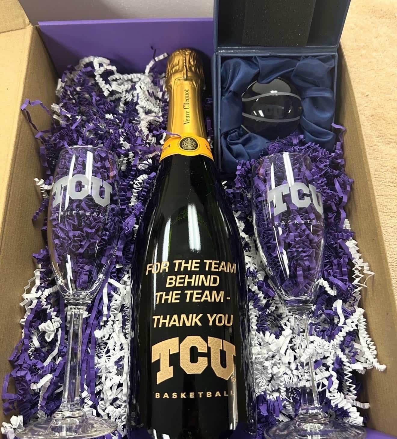 Glamorous gift packaging